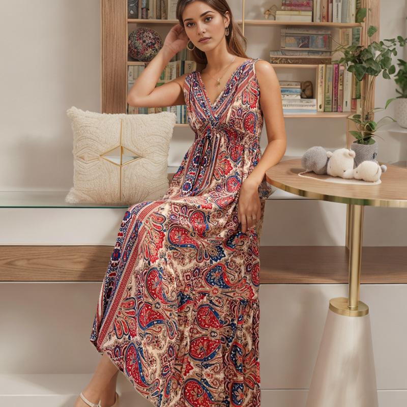 Dresses | Coral Petite Paisley Halterneck Maxi Dress  –  Womens Clothing CORAL